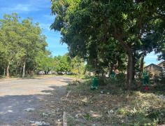 Avenida principal do Jardim Universitário é revitalizada por equipe de limpeza