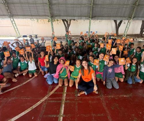 Michelly Alencar vai às escolas municipais levar informações sobre o combate ao abuso e à exploração sexual de crianças e adolescentes.