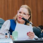 Paula Calil apresenta projeto para ampliar “Parada Segura” no transporte coletivo de Cuiabá